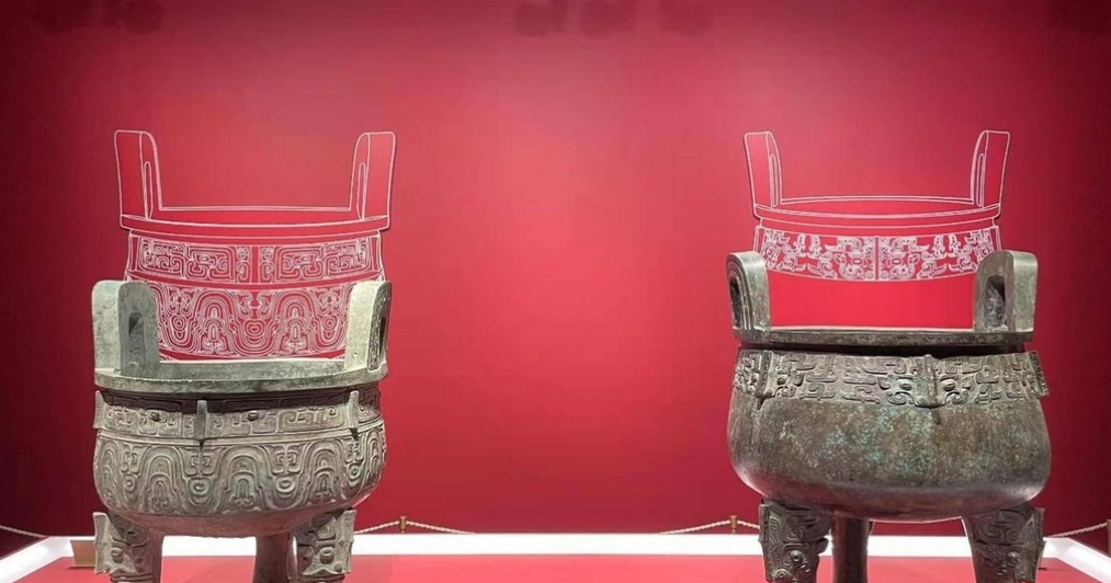 1925年，苏州豪门潘祖年病重。临终前，他支开旁人，只留下20岁的孙媳妇，厚着脸