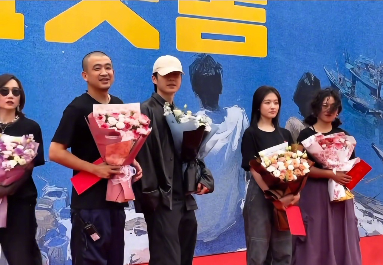“余淮”和“余周周”合作，刘昊然这是又胖了？青春偶像剧《海岛舒服日志》开机，男女