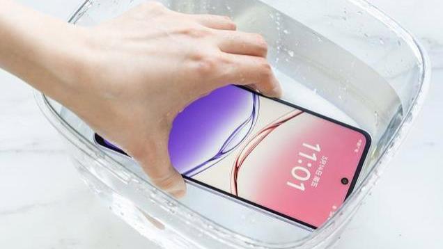 大电池搭配抗摔机身，要耐用就选OPPO A5活力版