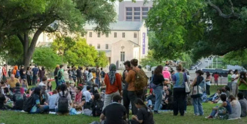 哈佛大学起诉特朗普政府
哈佛大学23日表示，已就特朗普政府国际学生禁令对美国提