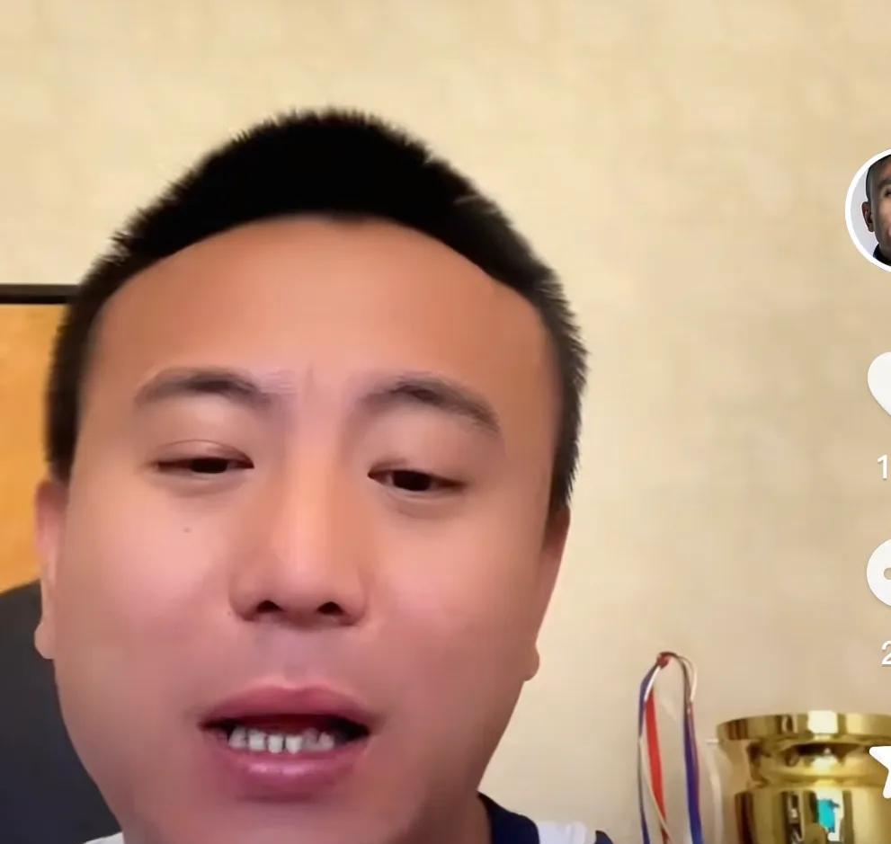 前国脚毛剑卿认为国足球员之所以在场上缺乏自信，不敢玩传控，球迷们要承担很大责任。