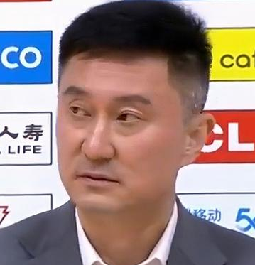 广东男篮主教练杜锋谈球队险胜深圳，他表示：上场比赛失利之后，今天大家压力还是蛮大