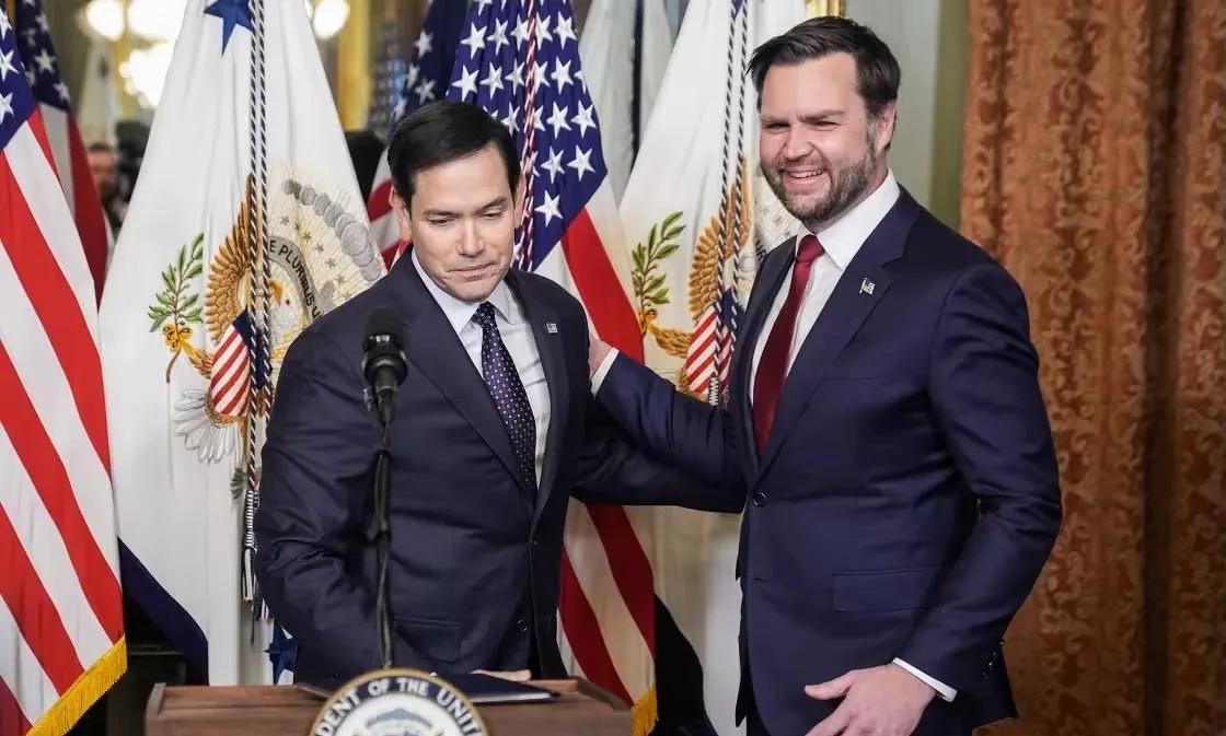 万斯驳斥了CNN关于他举行爱泼斯坦案秘密会议的“假新闻”。
CNN称万斯周三主持