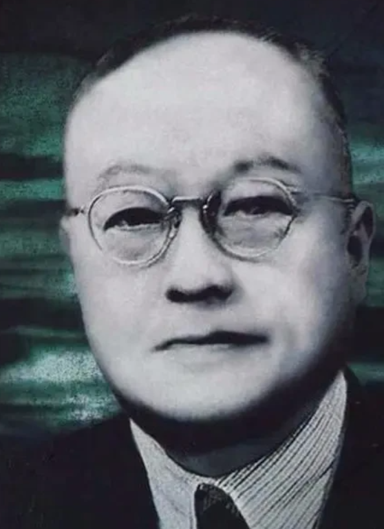 1946年，蒋介石忠实的“走狗”徐恩曾，被下令“永不录用！”，一时间人走茶凉，徐