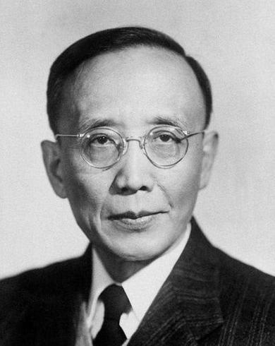 郭沫若不仅是文学家，还是历史学家，他知道有《永乐大典》这样一本书，上面记载了古代