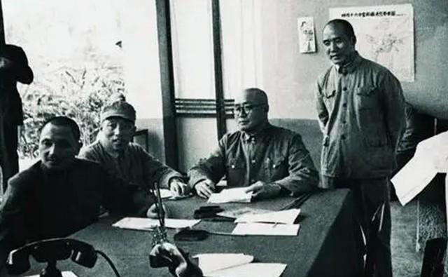 1952年五位地方大员进京担任重要领导职务，数东北局第一书记高岗地位最高，也正是