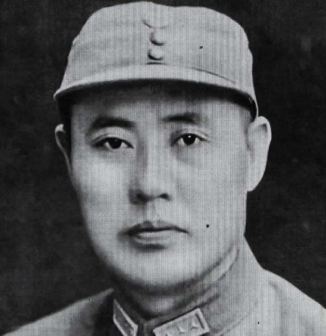 独立第八师的成立背景跟北伐有关，1926年整编时，刘春荣当师长，刘万春管一团。那
