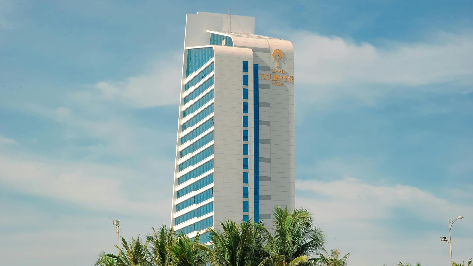 2025高星酒店生存图鉴：不下山，何以上山