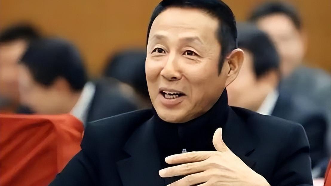 光天化日开黄腔！古二录音再现王家卫秦雯炸裂言论，现官方评论区沦陷