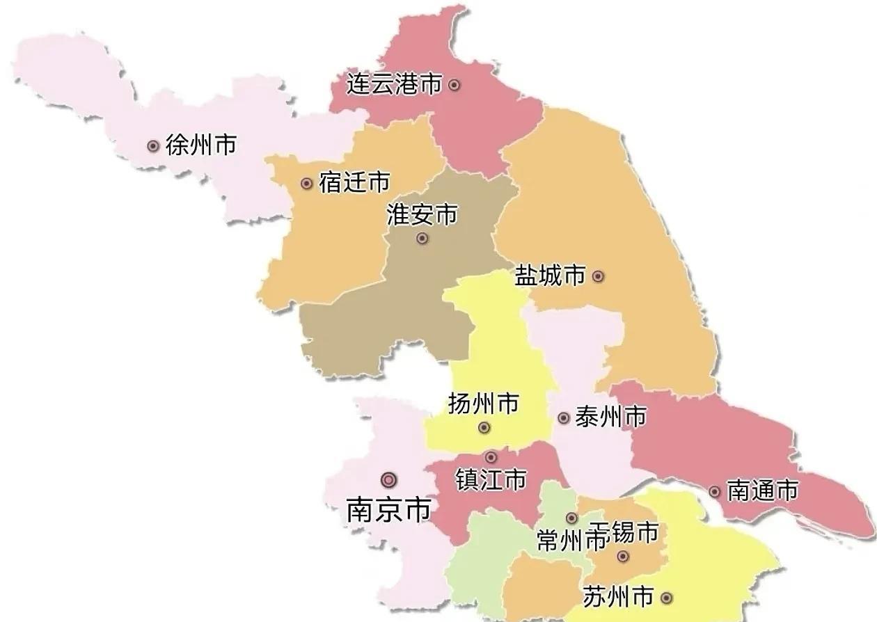 江苏足球联赛能够火起来的原因还有一个，就是江苏面积足够小，城市和城市之间足够近。
