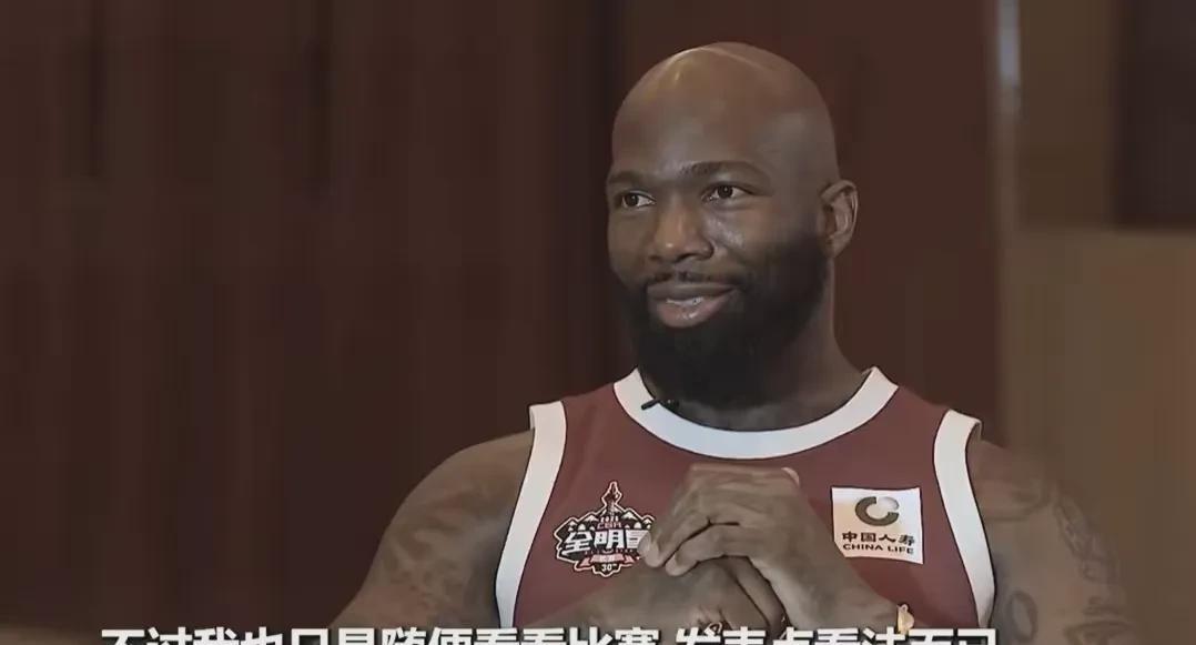 吉林外援琼斯谈中国男篮归化，三点精辟见解：

第一，与其从NBA寻找归化球员，不