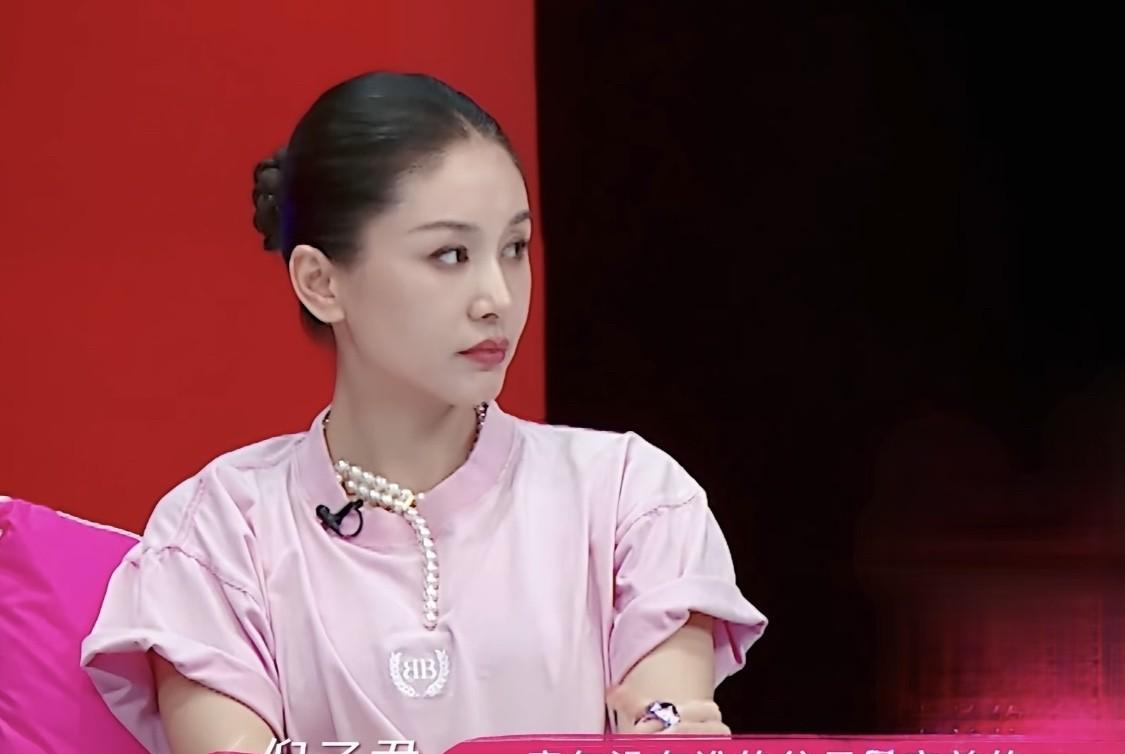 王琳的经历让我破防了！原来大家的童年都不完美
看《姐姐当家》王琳这段，我真的狠狠
