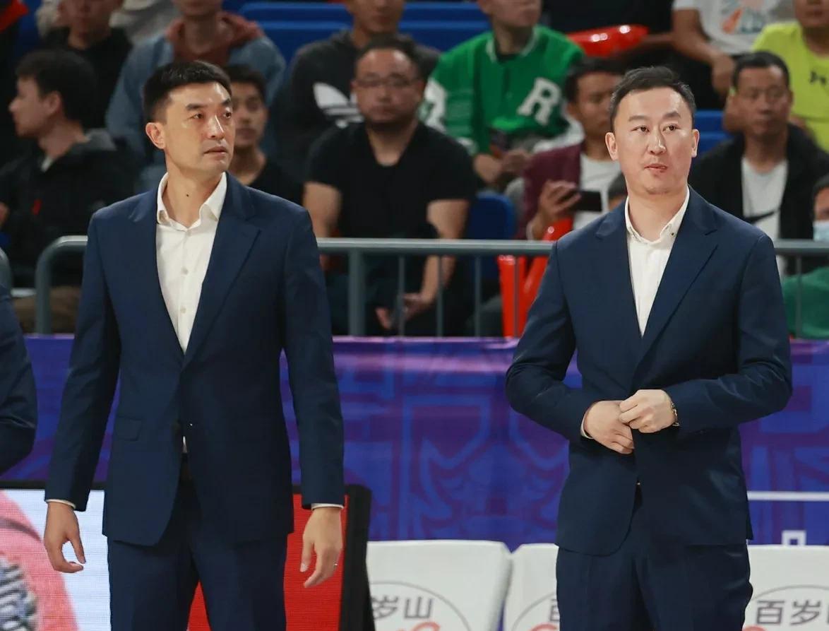 生死战即将开始，主教练人选还没有确定，这样只能造成军心不稳。青岛队再输就只能回家