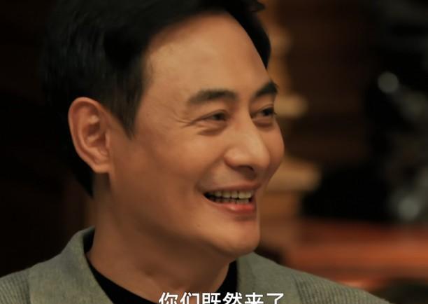 李人骏的生日宴上没好人《以法之名》万海案落下帷幕，恰逢李人骏生日，妻子柳歆特意为