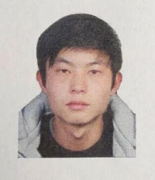 夫妻感情纠纷引发悲剧：鹿邑男子驾车撞妻女，持刀致妻死女伤
