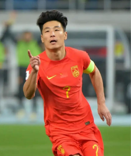 武磊还能回国足吗？

已经将近1年没代表国足出战了，5月份时说已经康复训练，准备