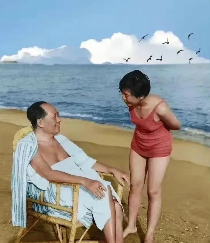 1961年，夏天。放暑假的李纳和父亲在北戴河度假，微风吹拂，白云飘飘，鸟雀高飞，