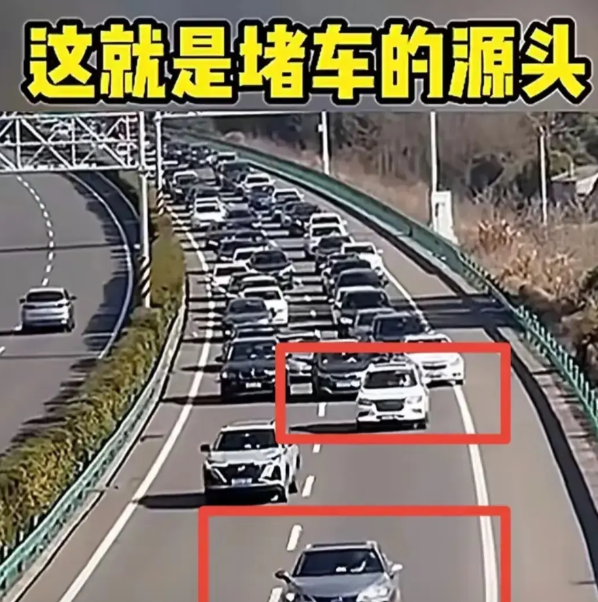 这就是五一堵车的源头，三波大聪明司机，全都想一块去了。

第一波大聪明：4月30