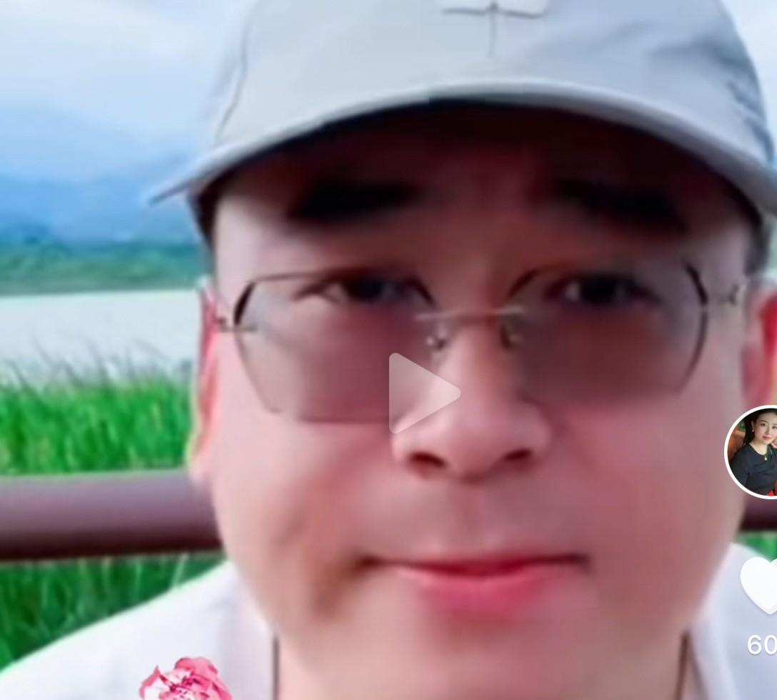云昊说，“这个宽一直没有闲着，以前一直是幕后策划，现在宽也亲自看到下场了，以前嘴
