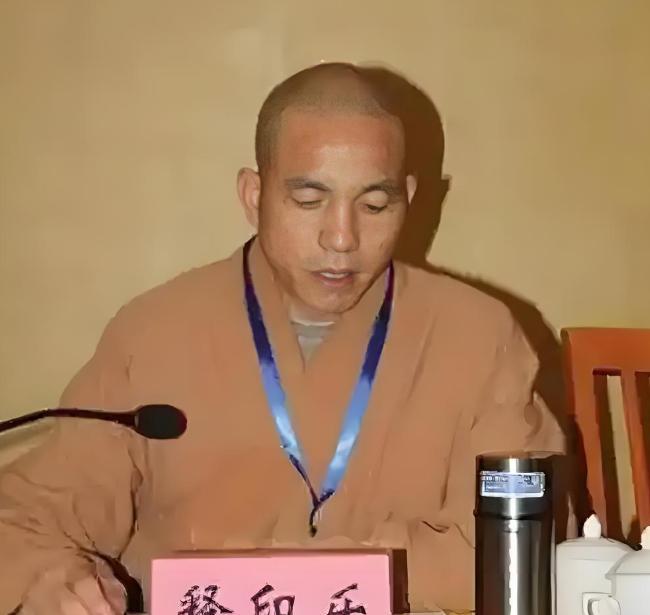 释印乐从白马寺到了少林寺未必就是好事，至少是没以前那么清静了。白马寺是真正的寺庙
