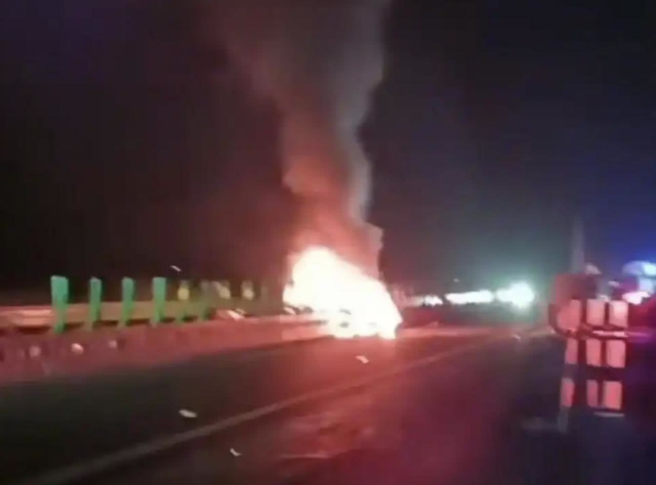 小米SU7爆燃事故的几个关键问题：

1、是驾驶不当，意外事故，还是车辆本身