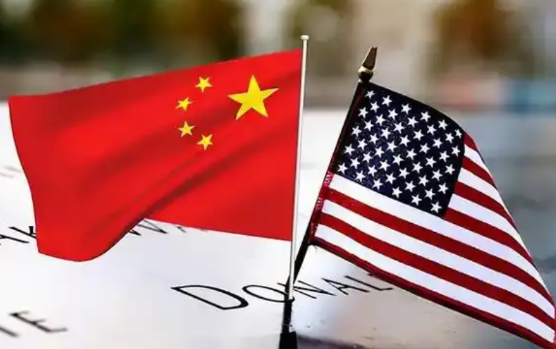 泽连斯基怒了，痛骂美国乡巴佬！
泽连斯基:乡巴佬特使和俄罗斯讨论乌克兰领土越权了
