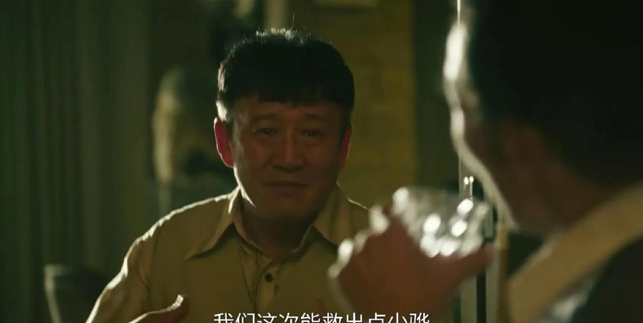 《扫毒风暴》
龙哥和K哥达成合作！K哥看上了卢少骅的人，龙哥看上了国内所有的这个