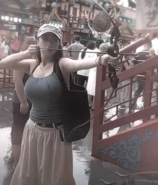 他瞄的很准？他瞄的很准？他瞄的很准？