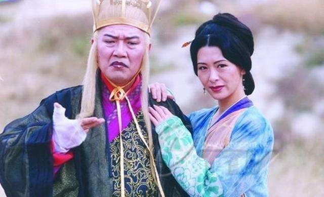 妃子被打入冷宫无人问津，不吃不喝挺过15天，连太监也大吃一惊