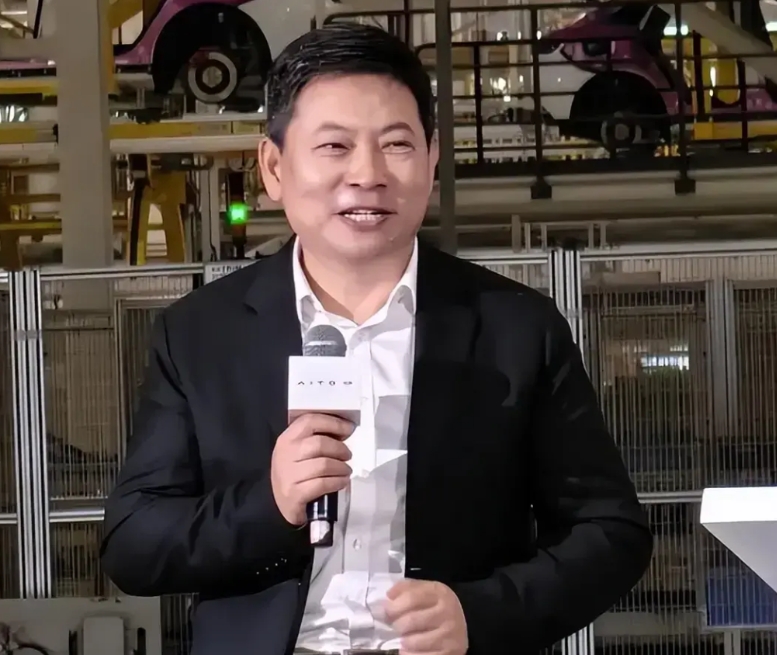 余承东的鸿蒙智行比雷军的小米汽车差在哪儿？作为一个局外人的看法如下：
雷军是小米