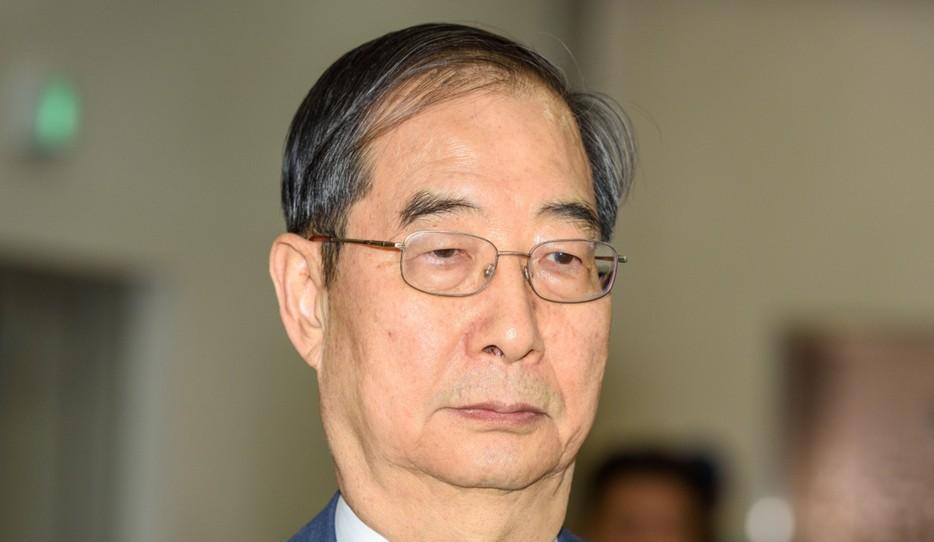 任职2届韩国总理的韩德洙，行使过代总统职权，又成为了总统候选人，最后因为涉嫌协助