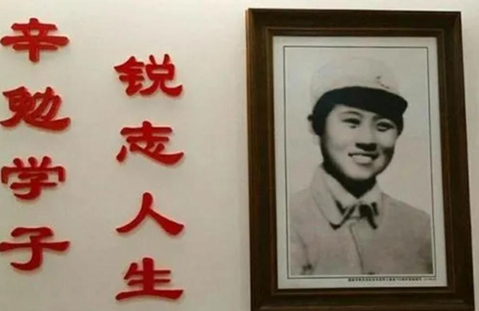 麻烦看官老爷们右上角点击一下“关注”，既方便您进行讨论和分享，又能给您带来不一样