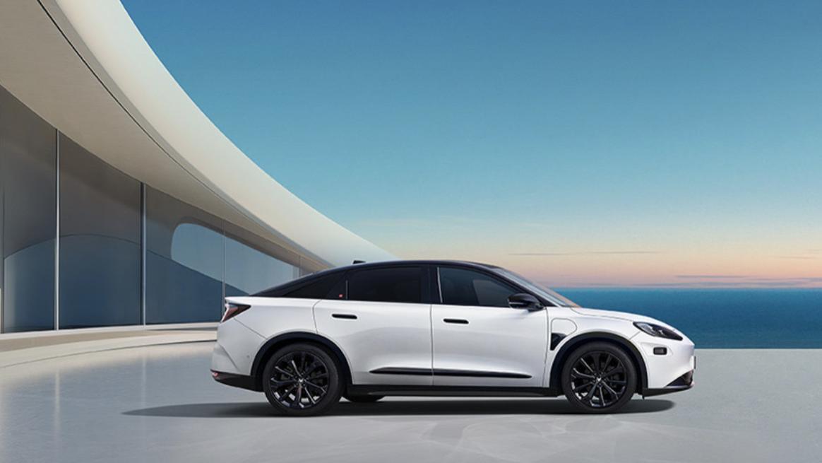 北汽极狐从赛道到生活：极狐阿尔法S6的全维度体验升级