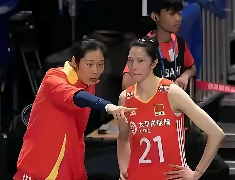 中国女排数据出来了，看看谁是拖了后腿。打出了有史以来最差主攻负30的效率
王媛媛