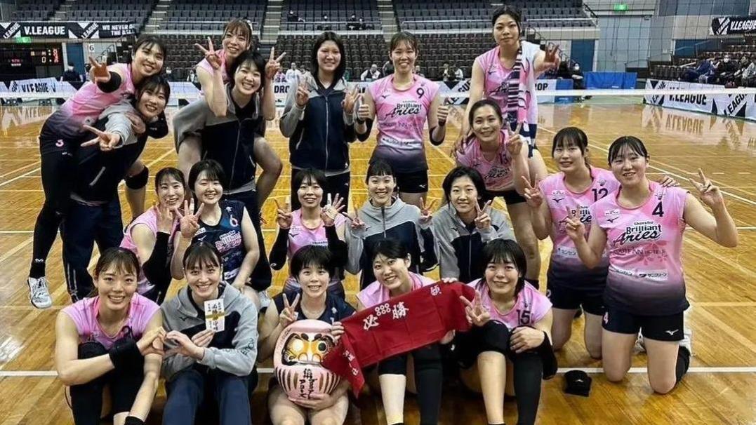 中国女排！绝杀闯进决赛，日本联赛显神威