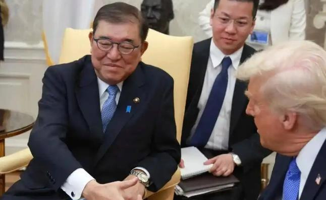 日本要给美国送大礼











我的天哪，日本这次真的要给美国送份大礼
