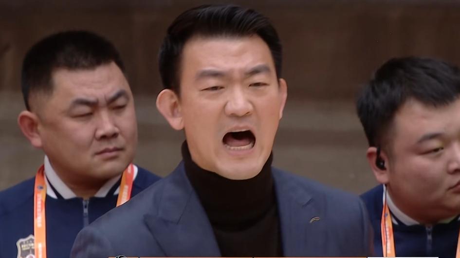 爆冷输山东！广厦揪4战犯，3大国手被打爆，布朗一低迷全队就拉稀