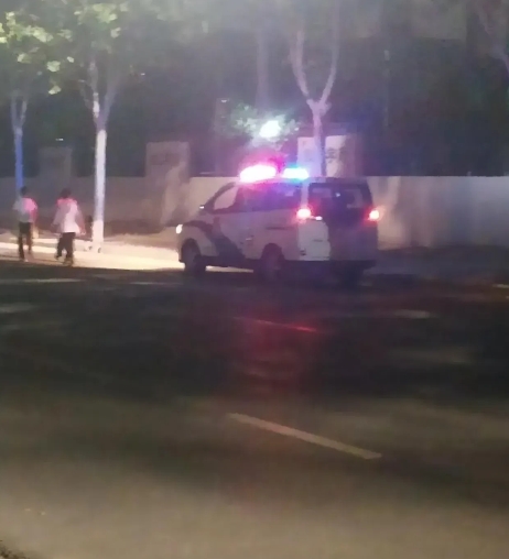 大学通知书没来，110却来了！
上午听小区人议论说，昨晚小区一家在凌晨查到孩子高