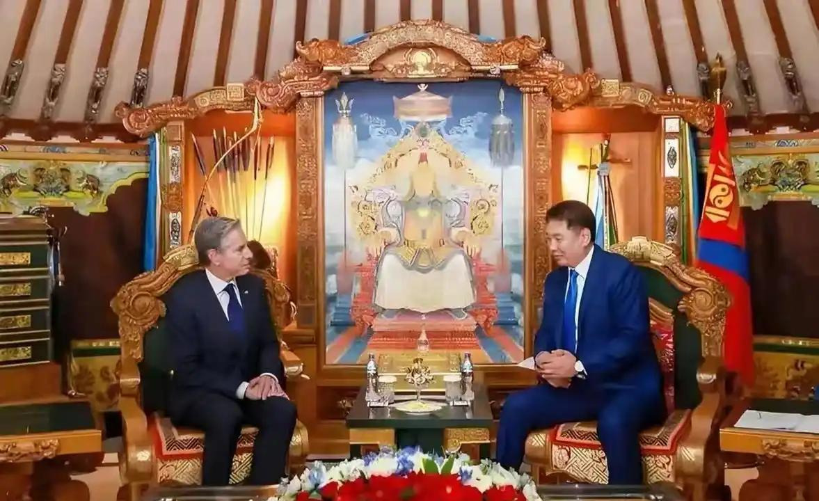 蒙古国，这是要搞哪出？











---











谁能