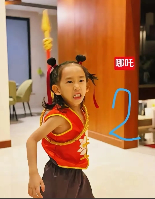 Jasper长残了，他的弟弟长相也很难评！

爸爸去哪儿中的jasper一度受欢