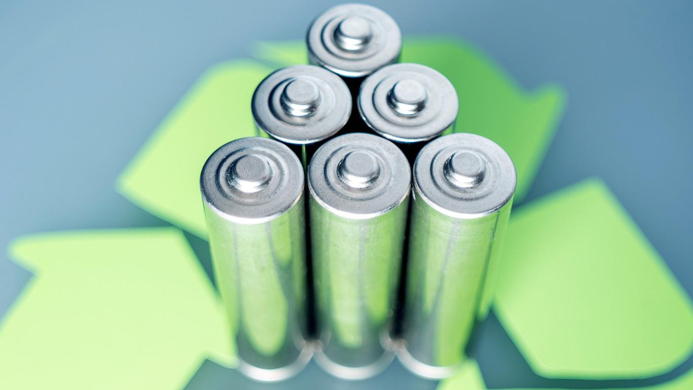 固态电池专利争夺战：日本技术领先神话被中国打破了吗？