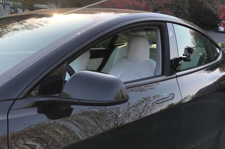 喜提ModelY

今天跟大家聊一聊两款车的不同之处，自己亲身感受的经验之谈其实