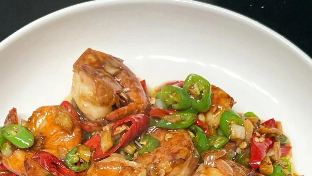 一锅三吃：香辣虾仁、麻辣豆皮、辣子鸡丁的过瘾做法