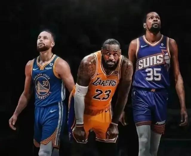 杜兰特是14年MVP+得分王
库里是15和16年MVP+16年得分王
结果这俩人