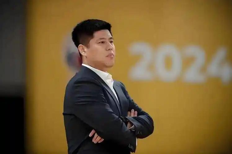 潘江飘了！
山西男篮连胜广东男篮两场比赛后，潘江在采访时表示：已为客场比赛做好准