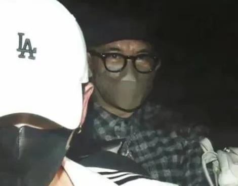 为什么具俊晔和小S都回韩国？而且，他们都有一种不愿意被人看到的感觉。
两个人不是