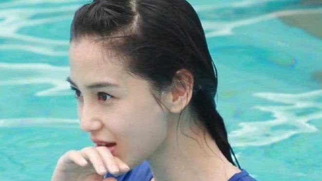 容颜依旧，演技尴尬，Angelababy还能翻盘吗？