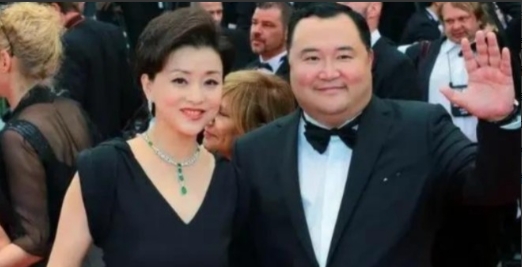 1994年，富豪吴征斥资500万买下一艘游艇，把有夫之妇杨澜邀到游艇大胆表白，杨
