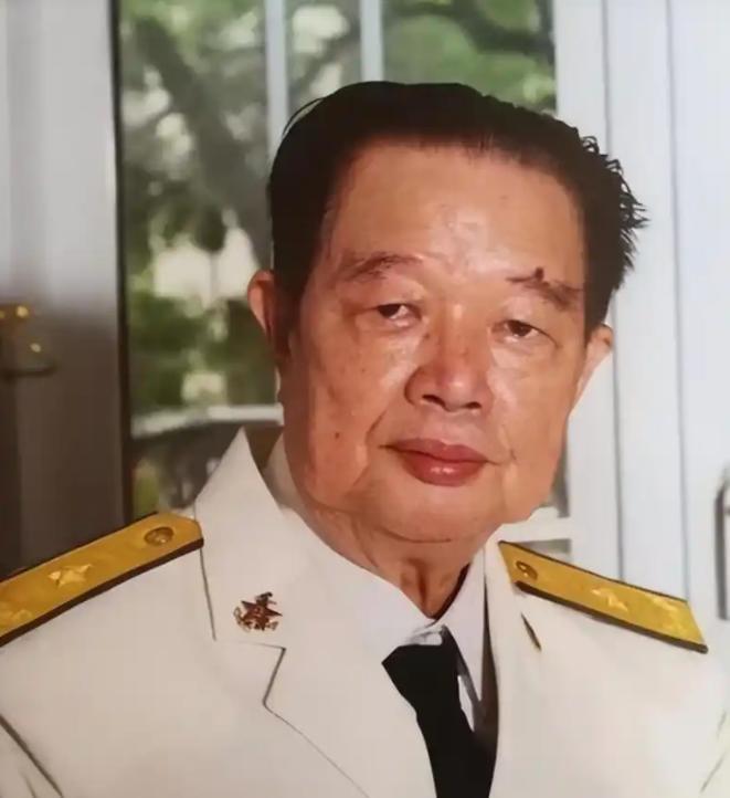 中国不开第一枪！金一南教授说过：“如果不是1988年陈伟文将军果断亮剑，击沉越军