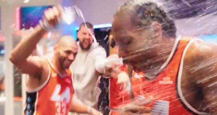 祖巴茨必须换走，如果不换走鲈鱼还会让他首发
不是阿祖不强，而是空间太差，换走祖巴